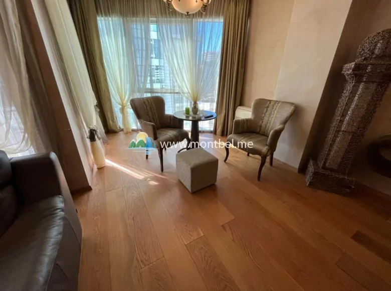 2 bedroom apartment 110 m² Budva, Montenegro