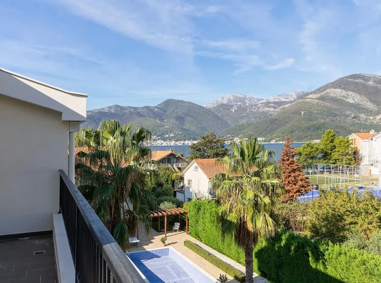 Ático 3 habitaciones 130 m² Donja Lastva, Montenegro