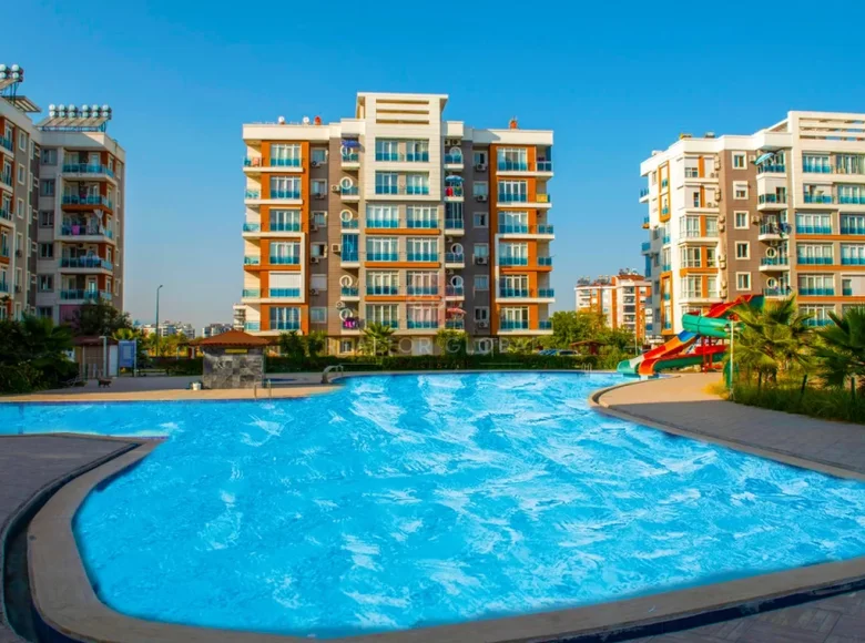 2 bedroom apartment 80 m² Kepez, Turkey