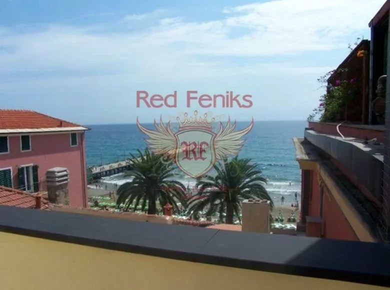 2 bedroom apartment 97 m² Alassio, Italy