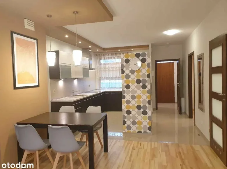 Apartamento 3 habitaciones 58 m² en Tyniec Maly, Polonia