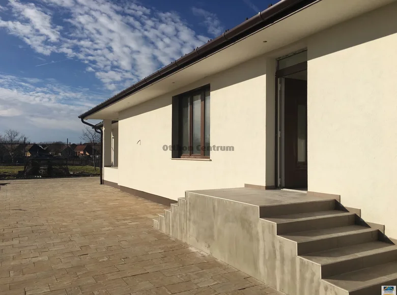 4 room house 140 m² Dabas, Hungary