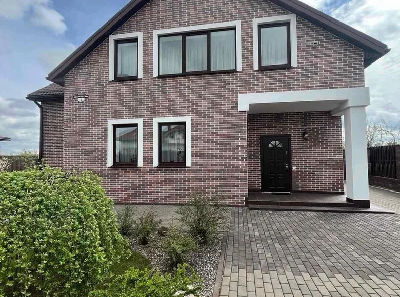 Maison 218 m² Tarasava, Bélarus