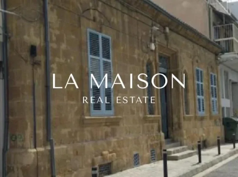 Maison 310 m² Nicosie, Bases souveraines britanniques