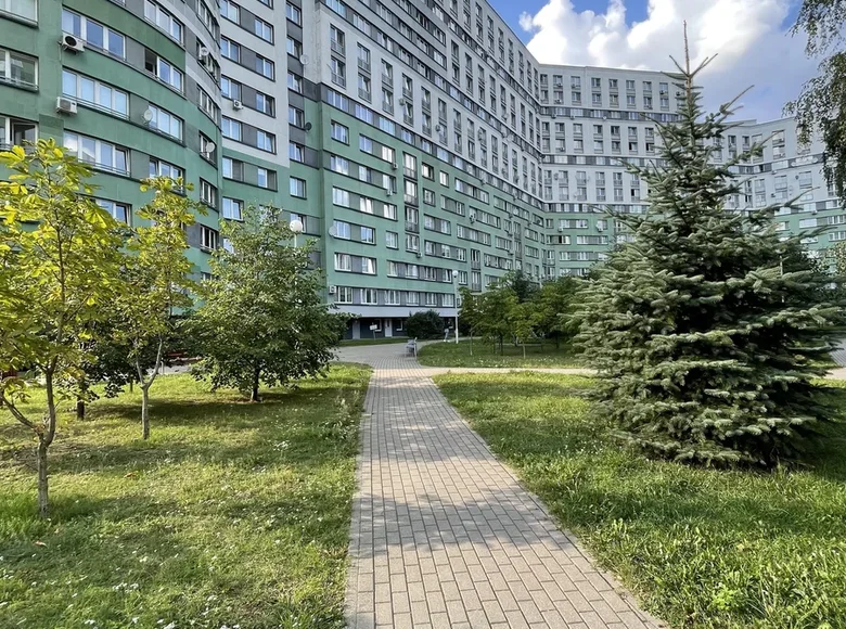 Квартира 2 комнаты 75 м² Минск, Беларусь