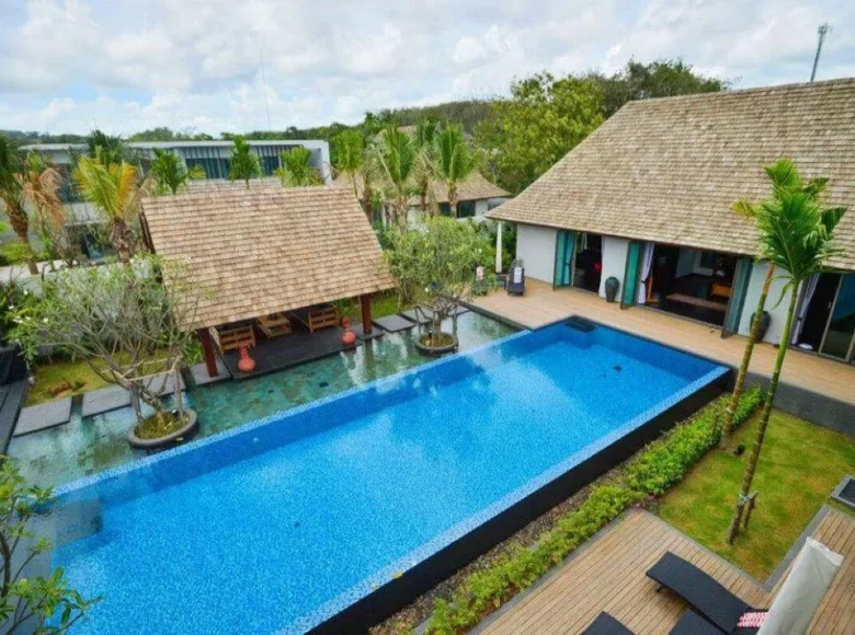Casa 5 habitaciones 1 140 m² Phuket, Tailandia