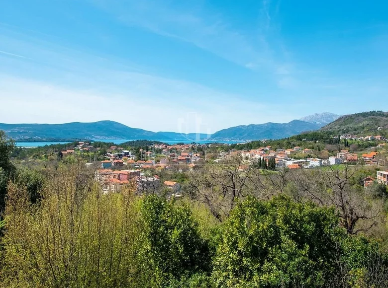 Działki  Kavac, Czarnogóra
