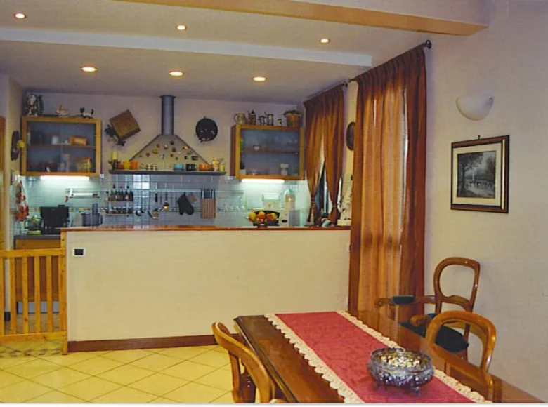 Wohnung 3 Schlafzimmer  Viareggio, Italien