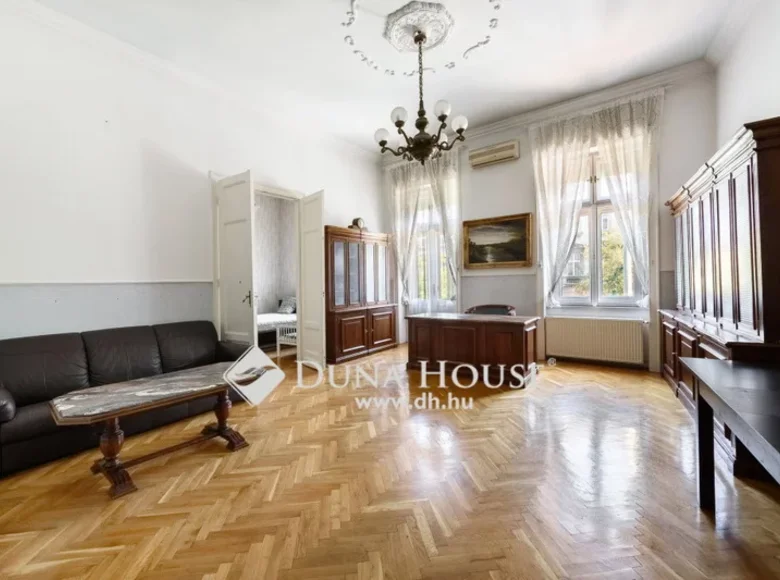Apartment 101 m² Budapest, Hungary