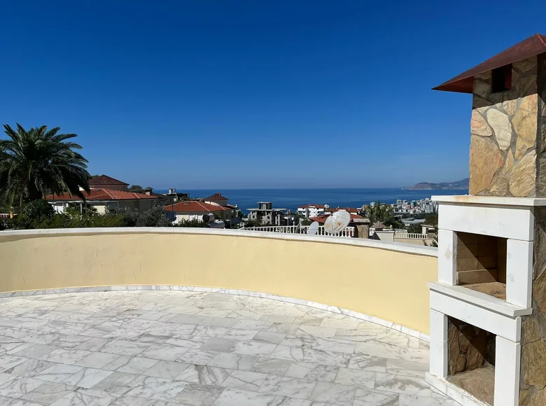 Villa de 5 pièces 260 m² Mahmutlar, Turquie