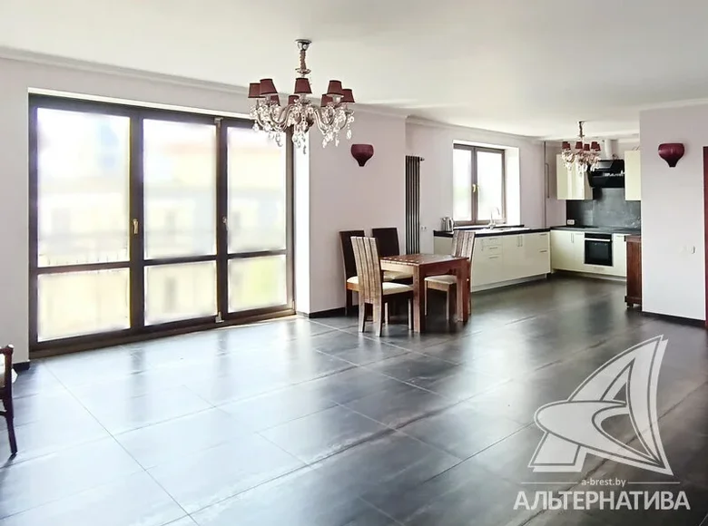 Квартира 2 комнаты 81 м² Брест, Беларусь
