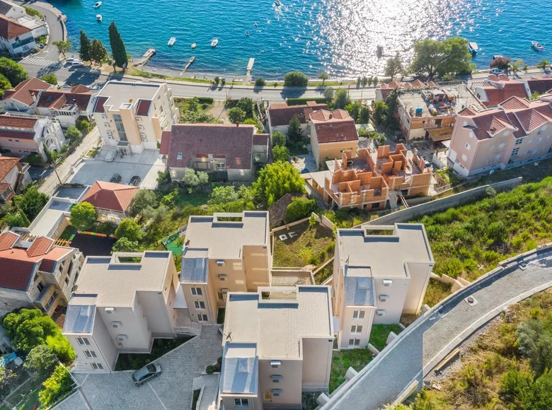 Apartamento 2 habitaciones 66 m² Tivat, Montenegro