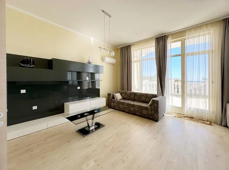 Квартира 3 комнаты 145 м² Несебр, Болгария