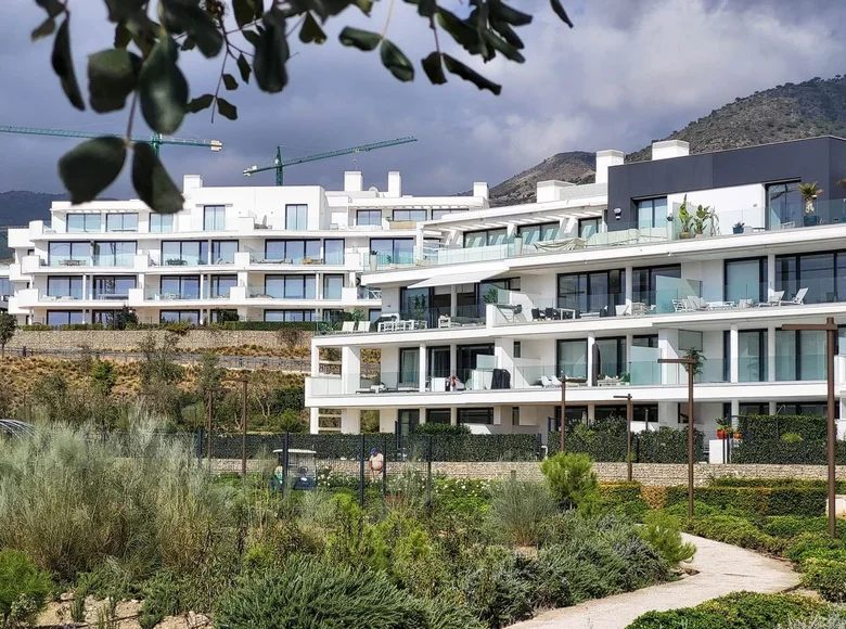 Mieszkanie 3 pokoi 122 m² Fuengirola, Hiszpania
