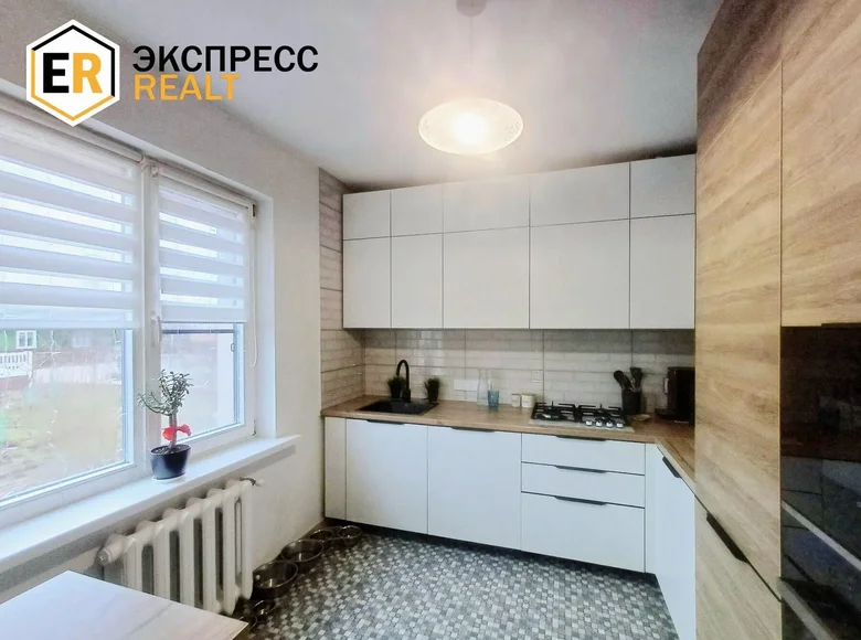 3 room apartment 80 m² Vialikija Lepiasy, Belarus