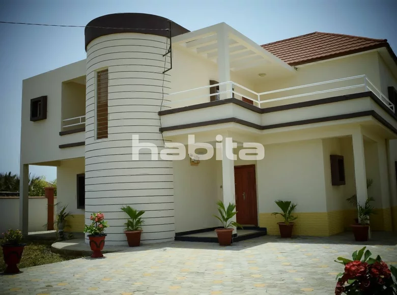 4 bedroom house 142 m² Old Yundum, Gambia