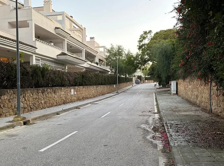 Квартира 2 спальни 110 м² Ojen, Испания