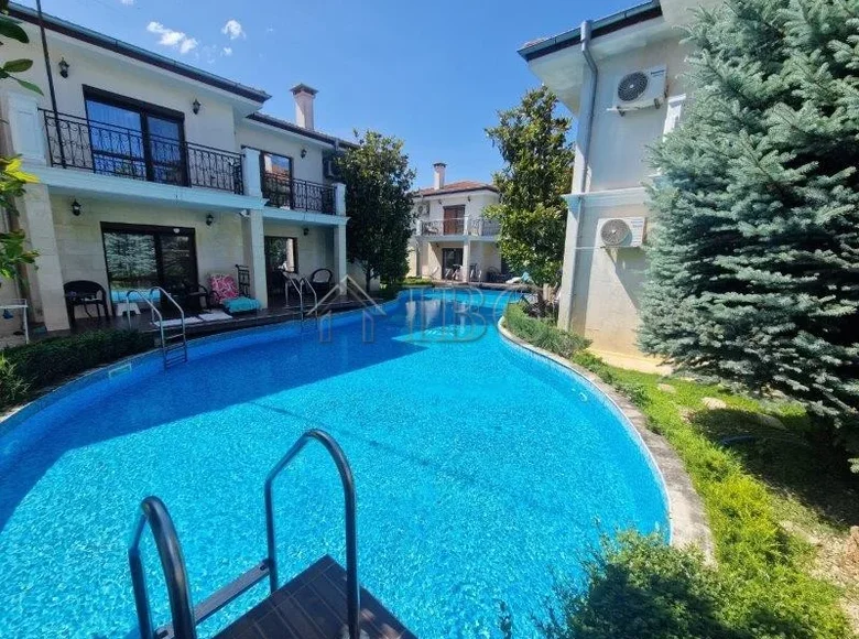 Dom 3 pokoi 116 m² Rawda, Bułgaria