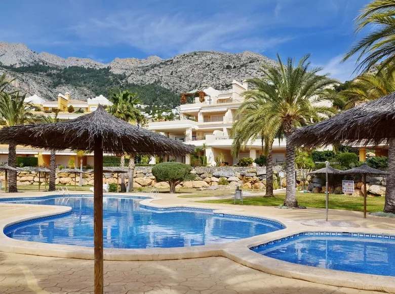 Wohnung 3 Schlafzimmer 220 m² Altea, Spanien