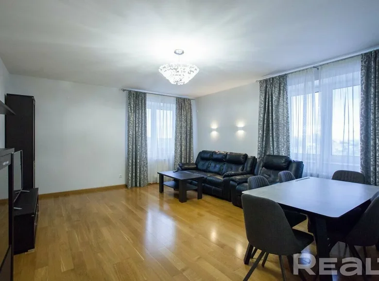 Mieszkanie 4 pokoi 144 m² Mińsk, Białoruś