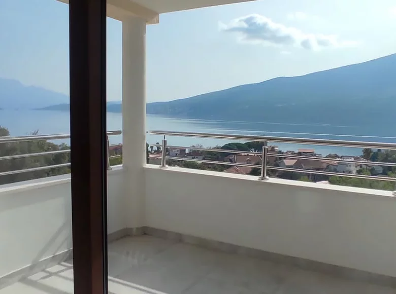 Apartamento 2 habitaciones 67 m² denovici, Montenegro