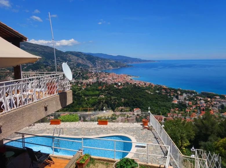 5-Schlafzimmer-Villa  Roquebrune-Cap-Martin, Frankreich