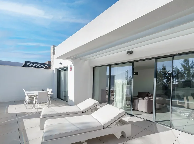 3 bedroom apartment 167 m² Artola, Spain