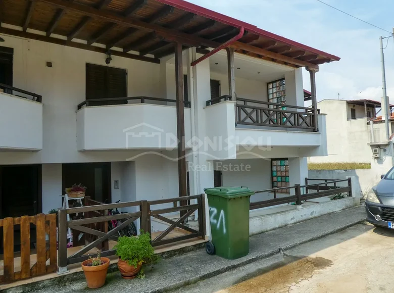 2 bedroom house 140 m² Nea Roda, Greece