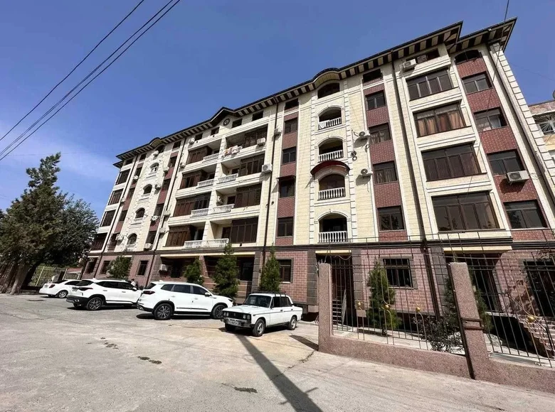 Kvartira 3 xonalar 90 m² Samarqandda