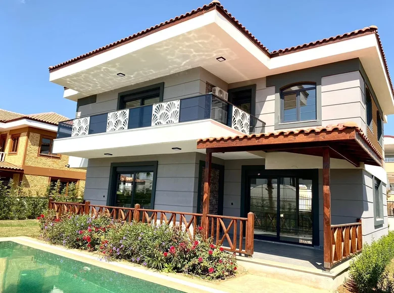 Willa 4 pokoi 240 m² Serik, Turcja