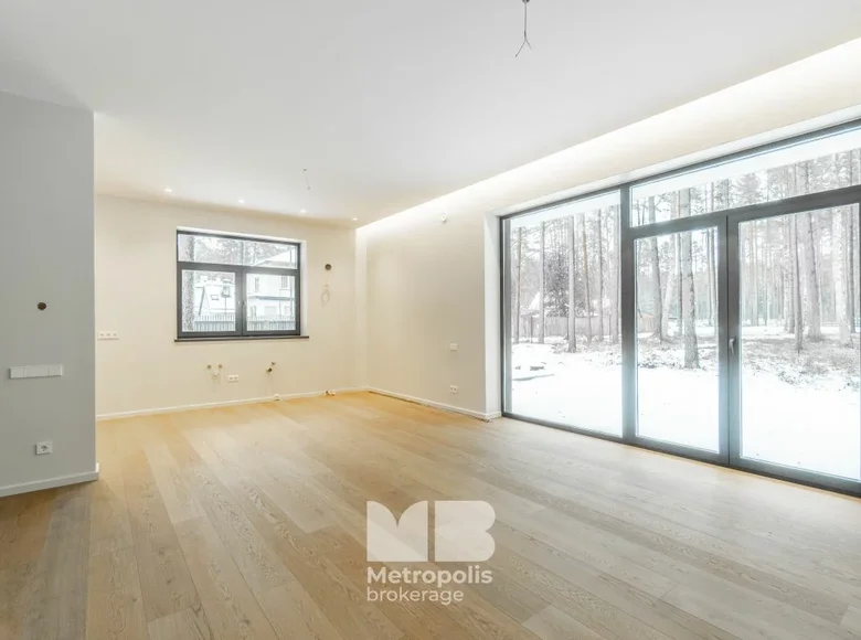 2 bedroom apartment 91 m² Jurmala, Latvia