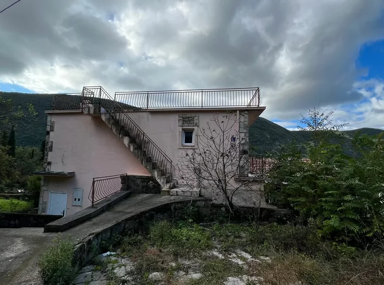 Haus 2 Schlafzimmer 108 m² Sutorina, Montenegro