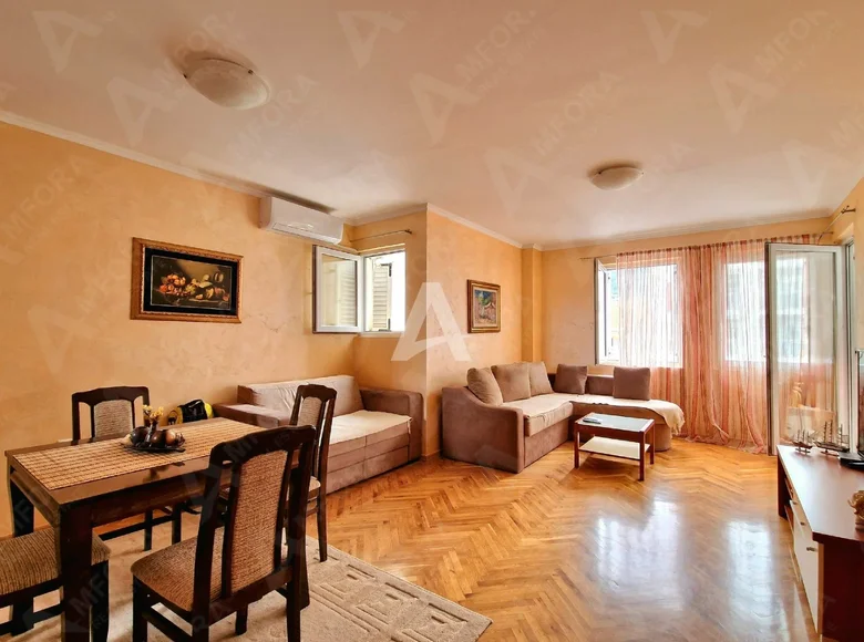 Wohnung 1 Schlafzimmer 58 m² Budva, Montenegro