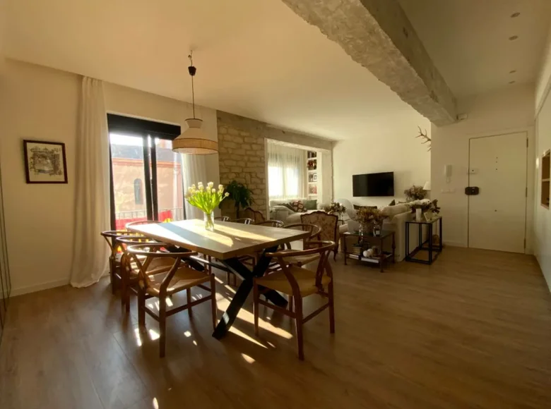 Mieszkanie 3 pokoi 120 m² Alicante, Hiszpania
