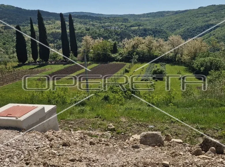 Land 507 m² Brkac, Croatia