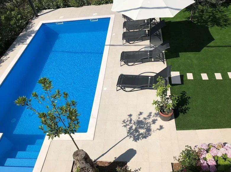 Hotel 300 m² Gespanschaft Split-Dalmatien, Kroatien