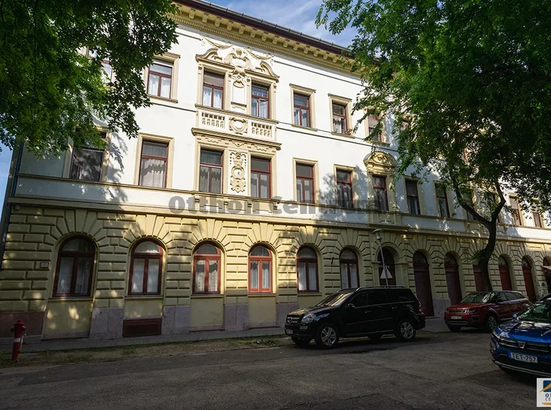 Wohnung 4 Zimmer 94 m² Budapest, Ungarn