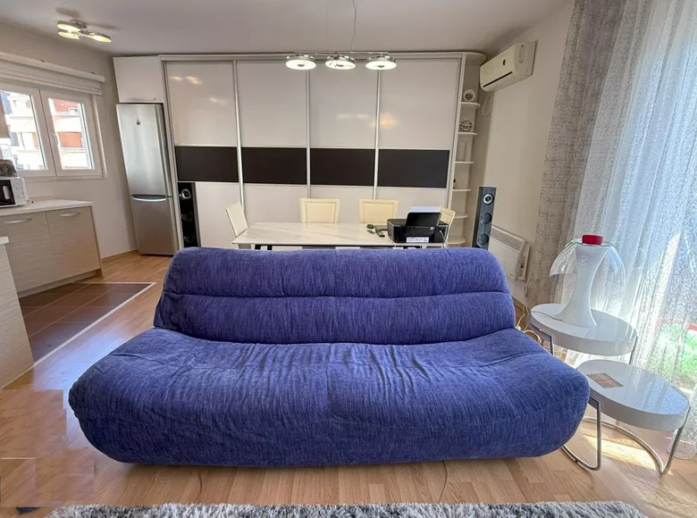 Wohnung 2 Schlafzimmer 69 m² Becici, Montenegro