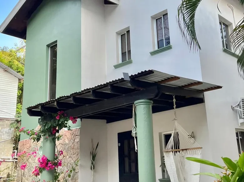 Casa 3 habitaciones 98 m² Sandy Bay, Honduras