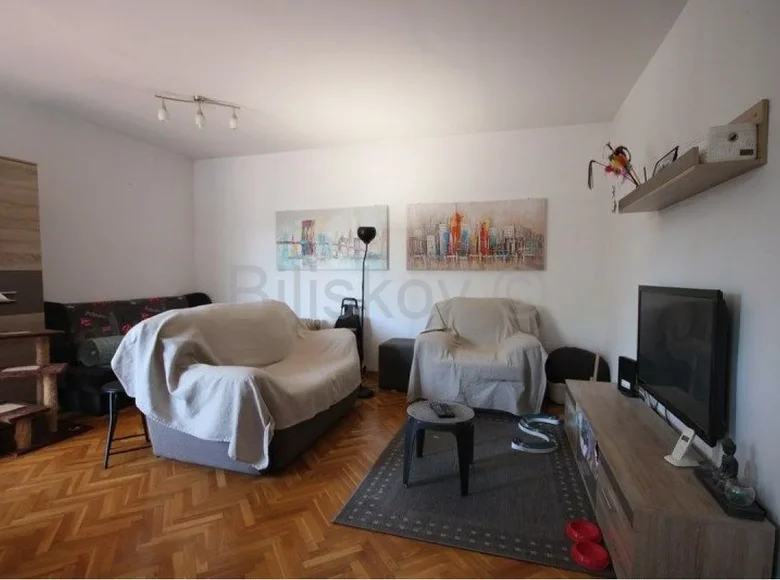 Mieszkanie 3 pokoi 72 m² Grad Split, Chorwacja