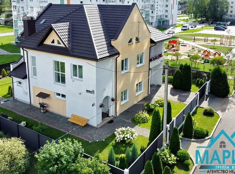 Dom wolnostojący 290 m² Mińsk, Białoruś