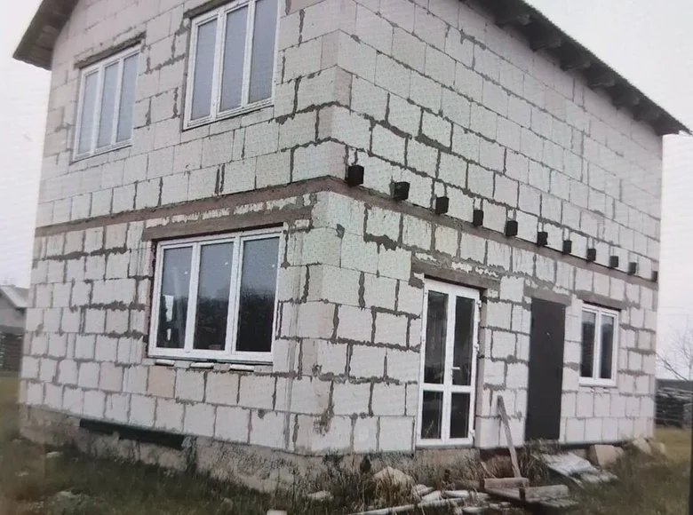 House 110 m² Pyarezhir, Belarus