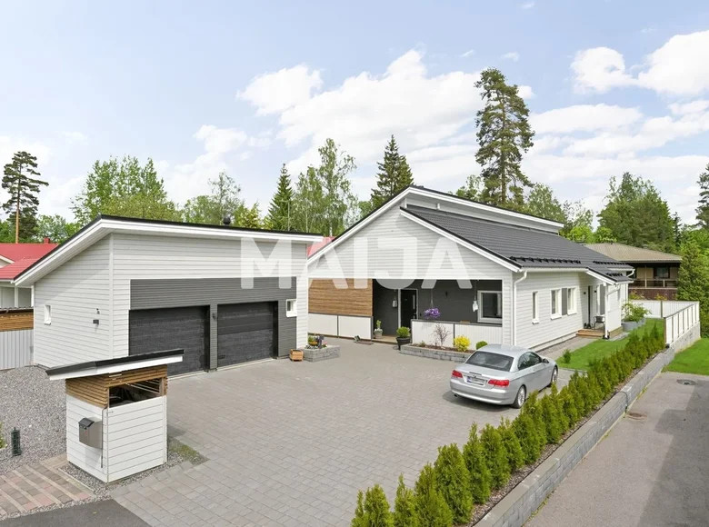 Dom 5 pokojów 142 m² Helsinki sub region, Finlandia