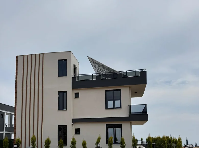 Willa 6 pokojów 360 m² Mezitli, Turcja