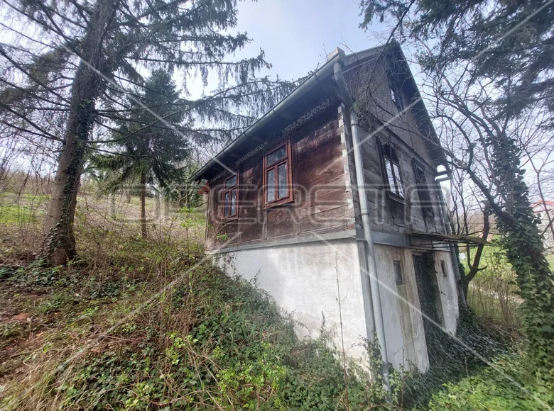 Działki 1 443 m² Gradska cetvrt Sesvete, Chorwacja