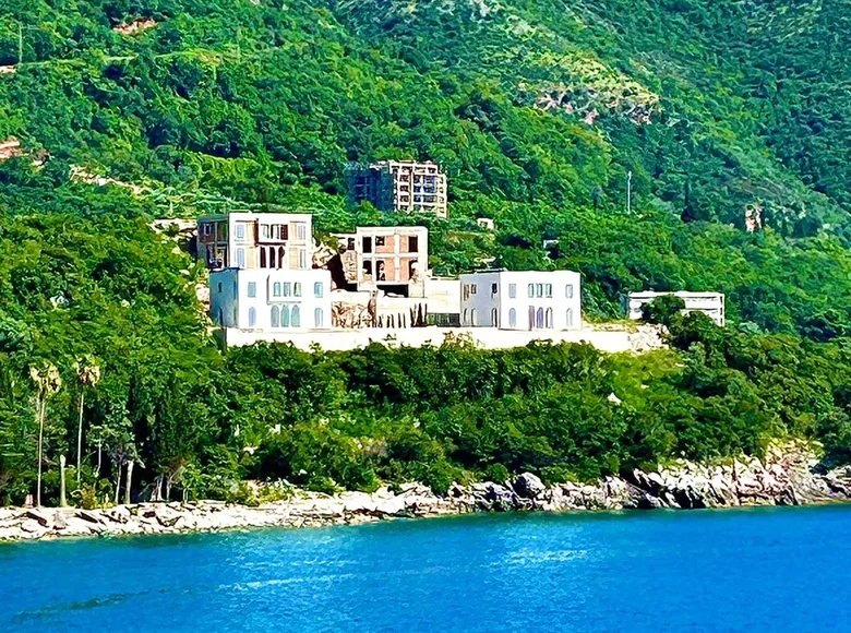 4 bedroom Villa  Kamenovo, Montenegro