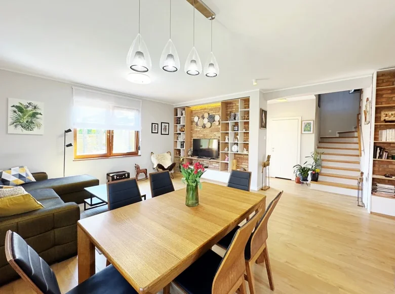 Appartement 134 m² Lusowko, Pologne