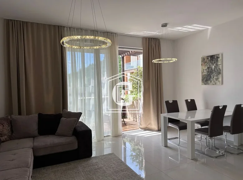 Квартира 3 комнаты 98 м² Бечичи, Черногория