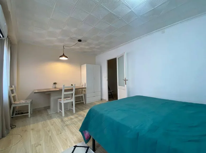 Apartment  Alicante, Spain