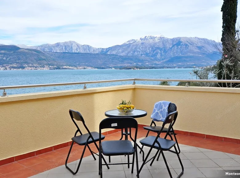 Villa de 4 dormitorios 185 m² Krasici, Montenegro